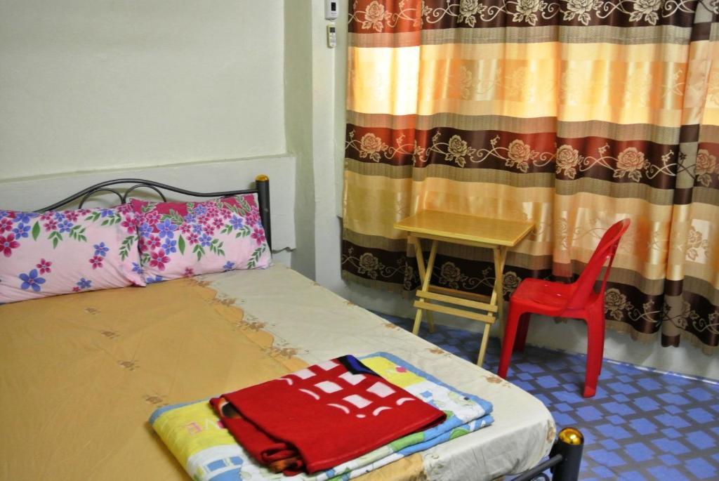 Q6 At 6 Hostel Bangkok Room photo